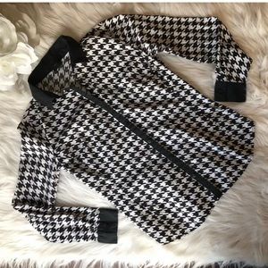 WORTHINGTON Sz 4 Houndstooth Button Down Top NWOT